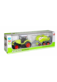 Traktor z maszyną