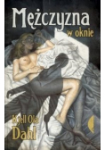 Mężczyzna w oknie
