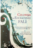 Człowiek na edukacyjnej fali