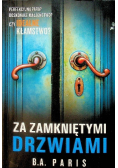 Za zamkniętymi drzwiami