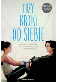 Trzy kroki od siebie