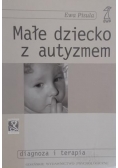 Małe dziecko z autyzmem