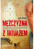 Mężczyzna z tatuażem