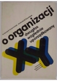 O organizacji dwugłos względnie uporządkowany