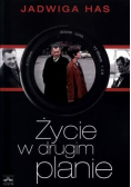 Życie w drugim planie