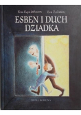 Esben i duch dziadka