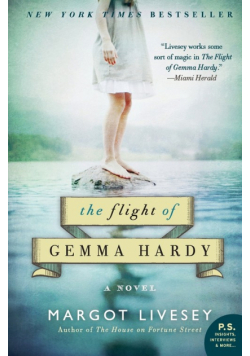 Flight Gemma Hardy          Pb