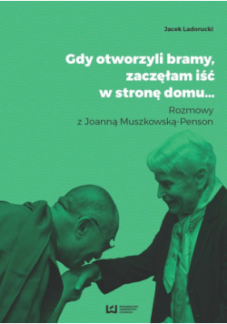 Gdy otworzyli bramy zaczęłam iść w stronę domu...