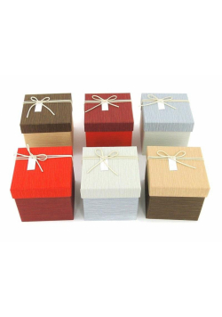 Pudełko na prezenty 13,5x13,5x13cm MIX