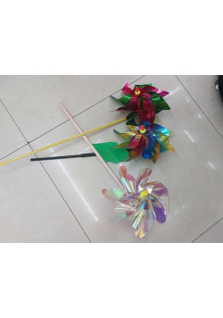 Wiatrak brokatowy 24cm MIX
